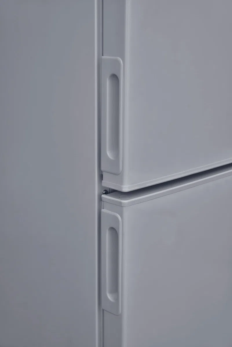 CANDY CMDDS 5142XN, Frigorífico Dos Puertas, 55CM, 204L, Tecnología Estática, Cajón Verdulero, Control Temperatura Interno, LED, Puertas Reversibles, Altura Ajustable, Ruedas, 40DB, Clase F, Inox