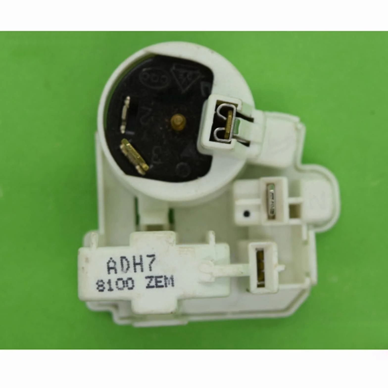 Frigorífico Inicio Combinación de compresores PTC Starter 8100zem90-130-74 Accesorios de refrigerador