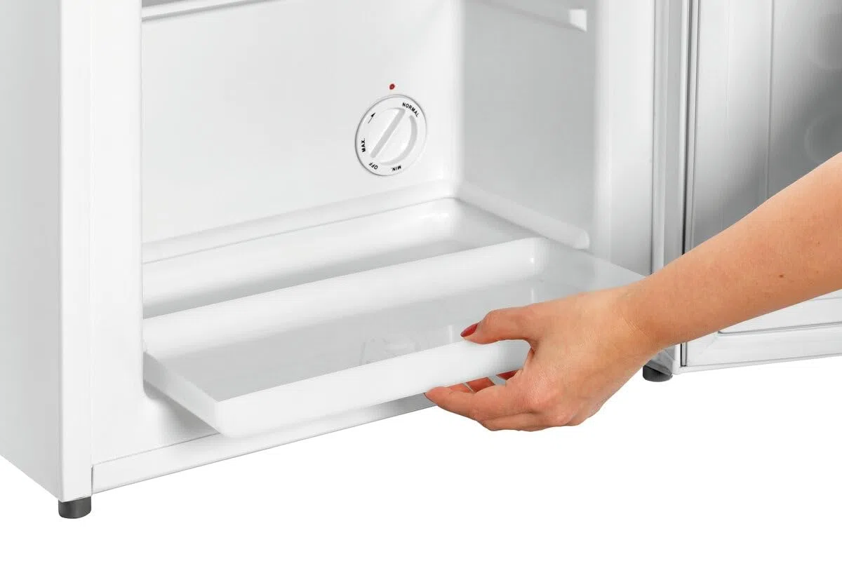 MBH - Mini congelador compacto industrial. Congelador mini para uso profesional. Ideal para enfriar vasos, congelar bebidas e incluso almacenar pequeñas cantidades de alimentos congelados.