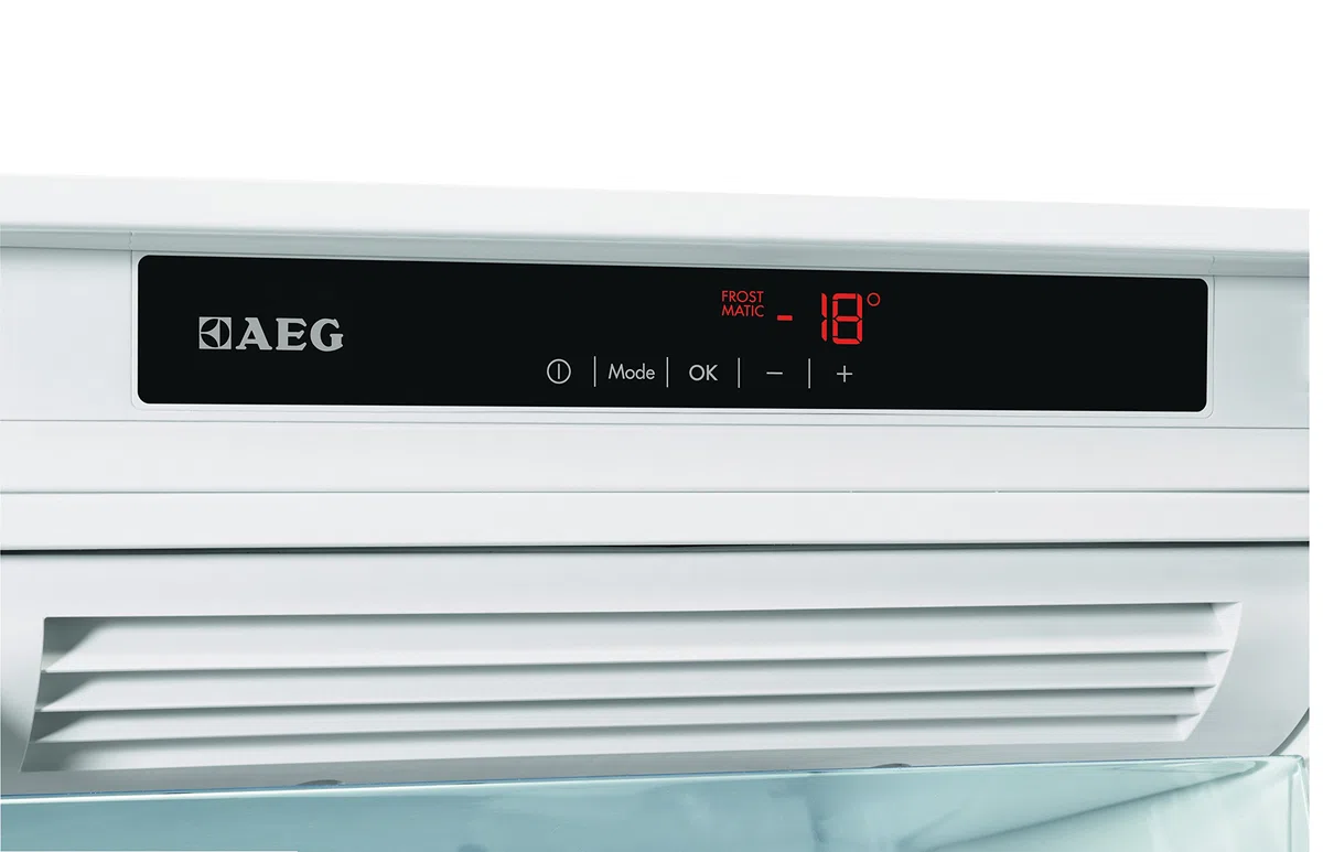 AEG AGN71800S1 Integrado Vertical 208L A+ Blanco - Congelador (Vertical, 208 L, 20 kg/24h, SN-T, Sistema de descongelado, A+)