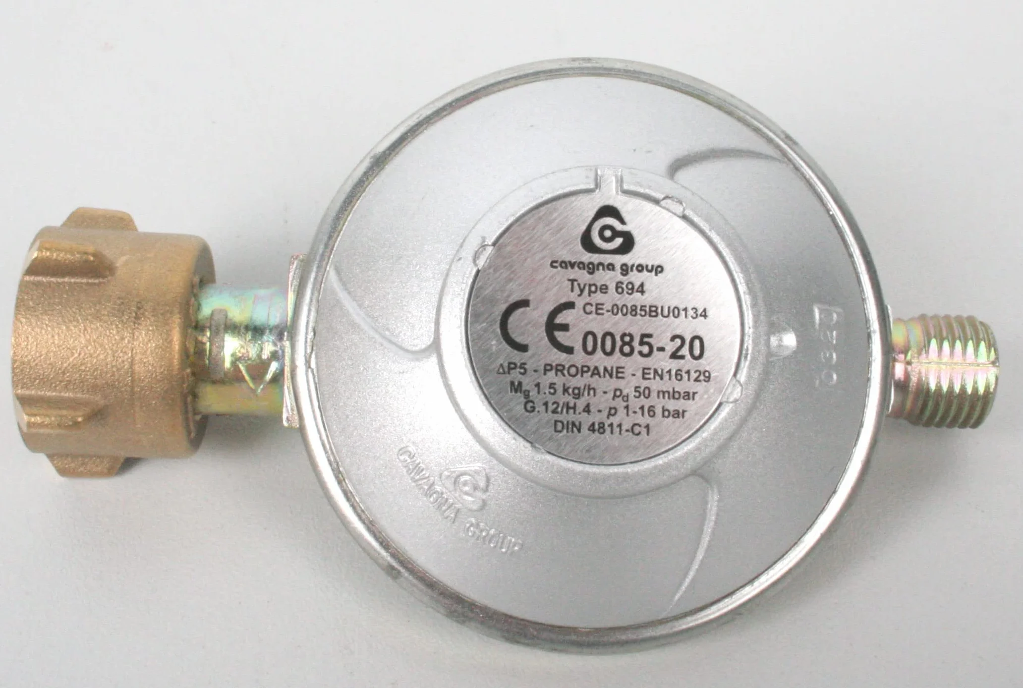 Regulador de presión de Gas 50 mbar + Manguera de Gas