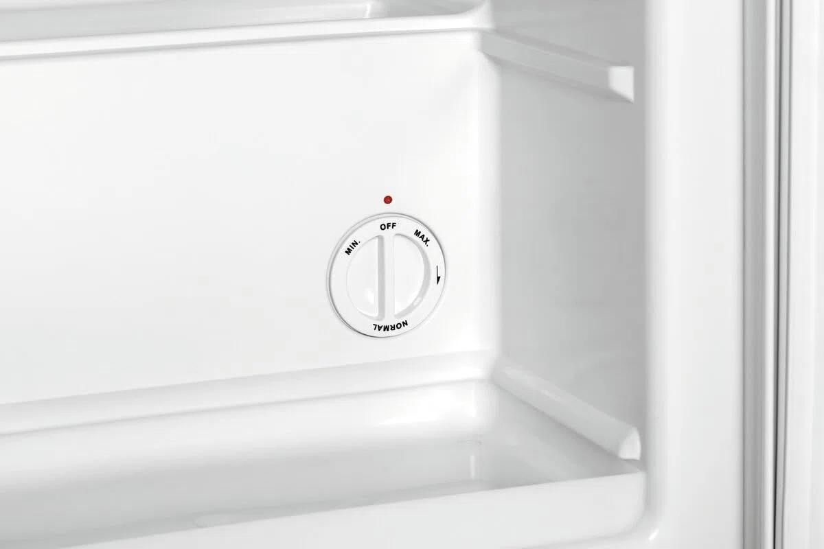MBH - Mini congelador compacto industrial. Congelador mini para uso profesional. Ideal para enfriar vasos, congelar bebidas e incluso almacenar pequeñas cantidades de alimentos congelados.